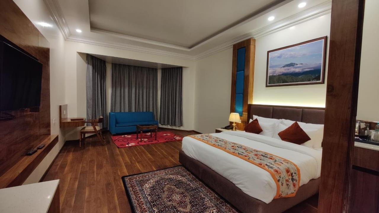 Hotel Woodpark 西姆拉 外观 照片