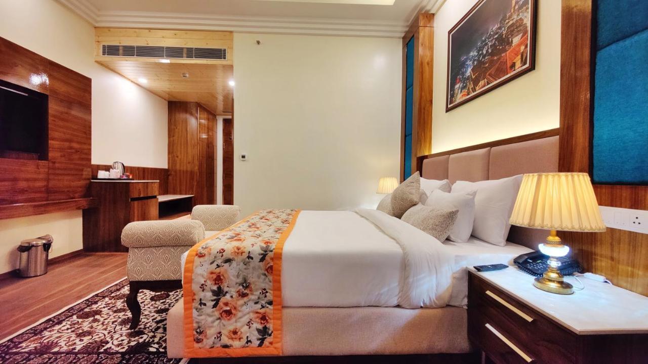 Hotel Woodpark 西姆拉 外观 照片
